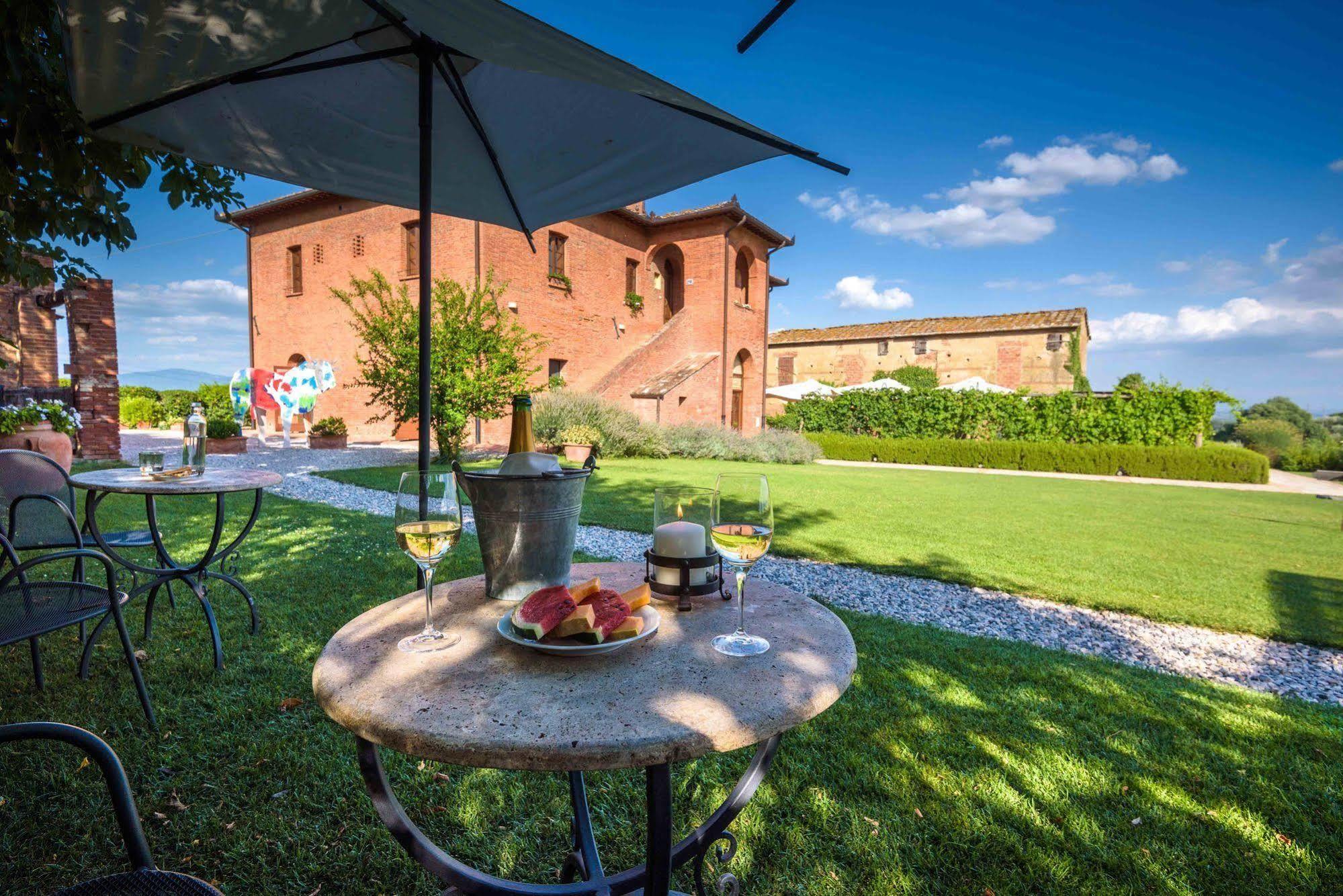 Отель Relais La Leopoldina Беттолле Экстерьер фото